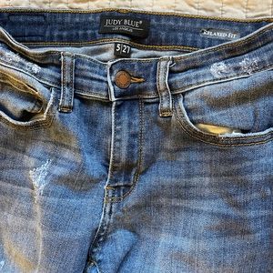 New without tags size 5 relaxed fit Judy Blue Jeans.